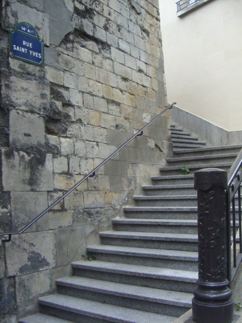 Fer à cheval rue saint Yves 75014 Fer à cheval rue saint Yves 75014