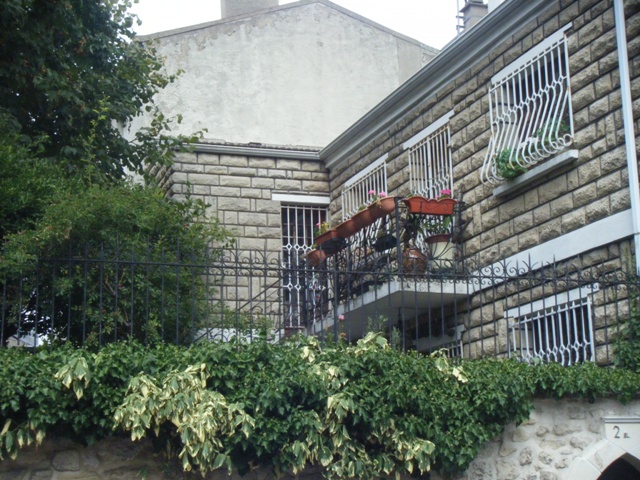 Fer à cheval rue saint Yves 75014 Fer à cheval rue saint Yves 75014