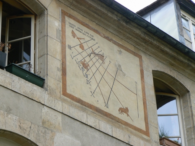 Cadran solaire du 12 rue des Minimes
