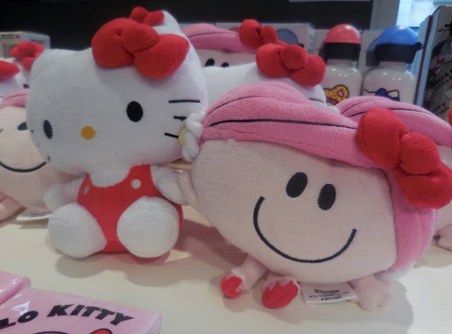 Madame Câlin et Hello Kitty