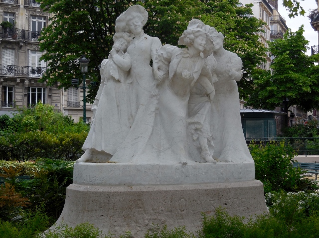 La Sainte Catherine, hommage à L'Ouvrière parisienne dans le Square Montholon