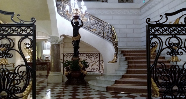 Tea-time au Shangri-La Hotel