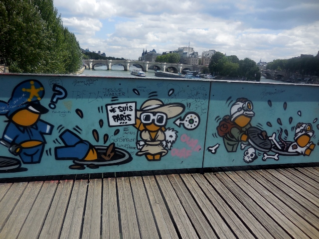 Jace sur le Pont des Arts