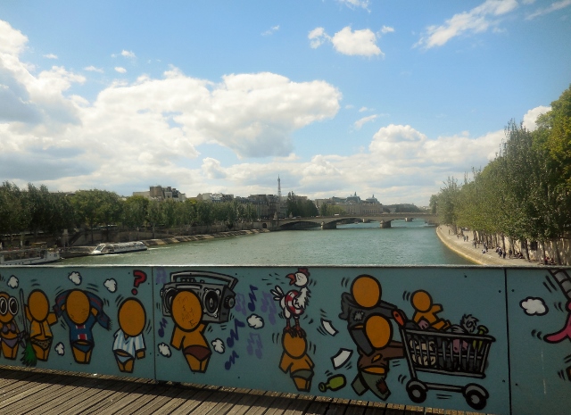 Jace sur le Pont des Arts