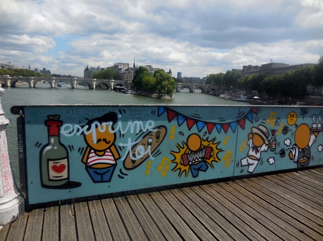 Jace sur le Pont des Arts