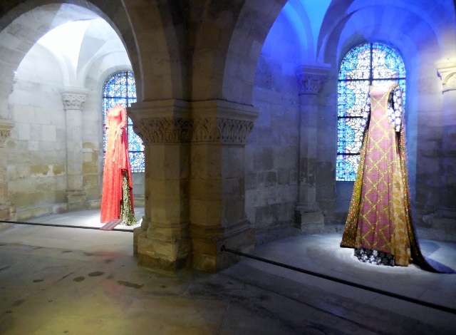 Les grandes robes royales de Lamyne M (10)