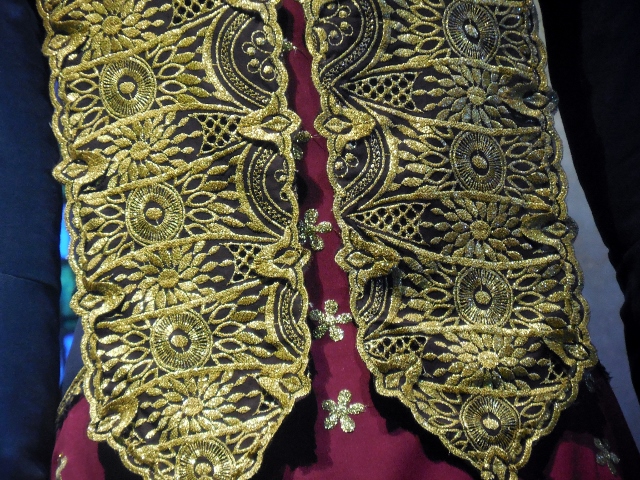 Les grandes robes royales de Lamyne M (18)