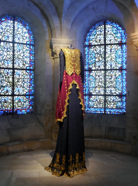 Les grandes robes royales de Lamyne M (6)