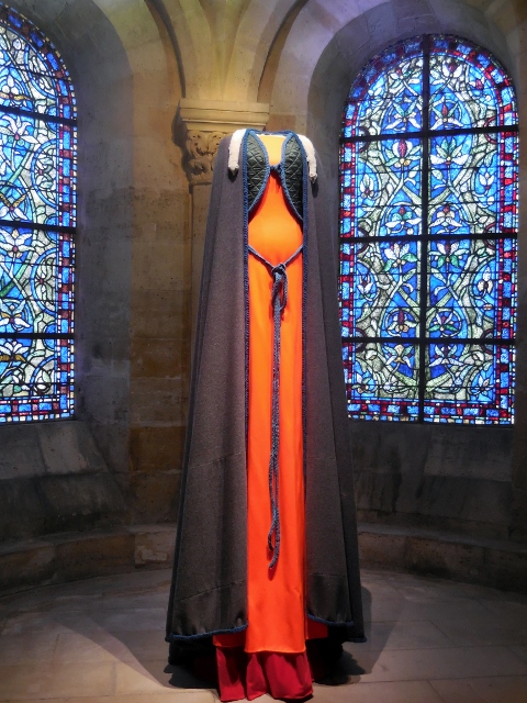 Les grandes robes royales de Lamyne M (7)