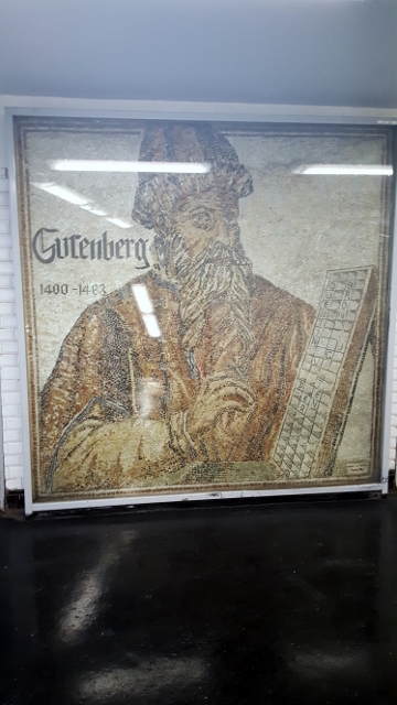 GUTENBERG (2)