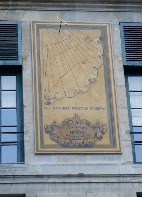 cadrans-solaires-de-linstitut-de-france-3-461x640