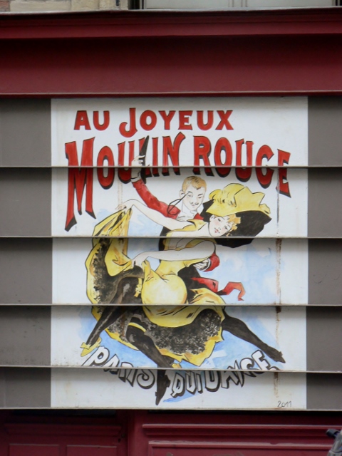 Les rideaux métalliques de la rue Cavalotti