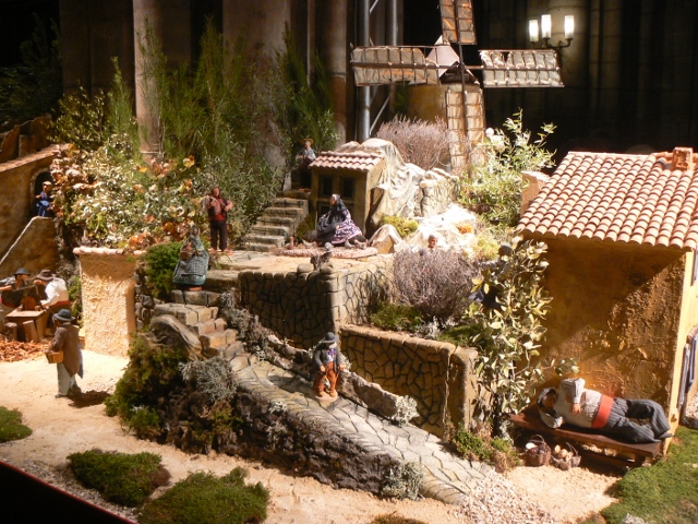  La Crèche provençale de la Cathédrale Notre Dame de Paris 
