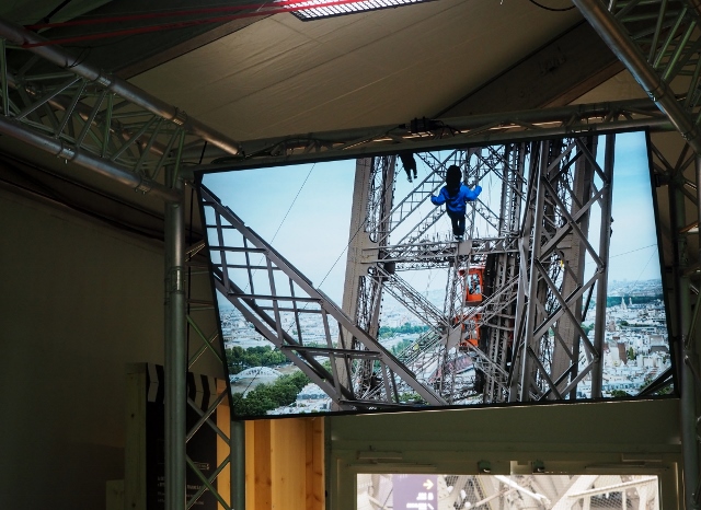 Effets spéciaux ça tourne à la Tour 