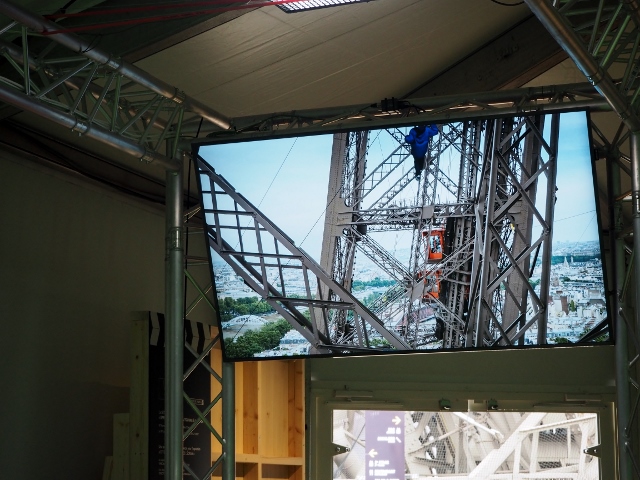 Effets spéciaux ça tourne à la Tour 