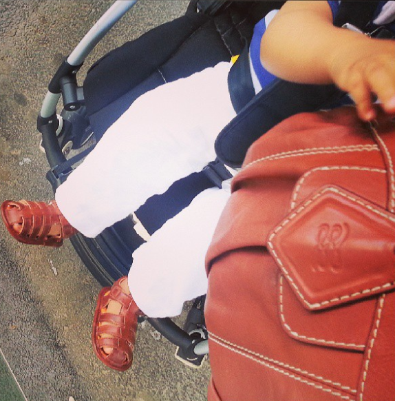 Tenues assorties pour mère et fils 