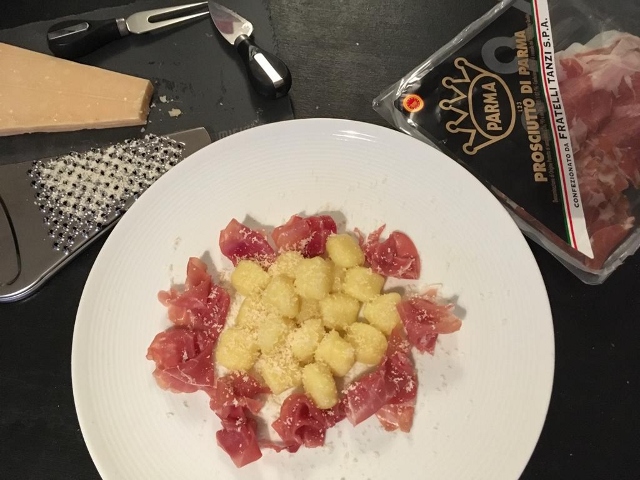 Ma recette de gnocchi au jambon de parme et parmesan