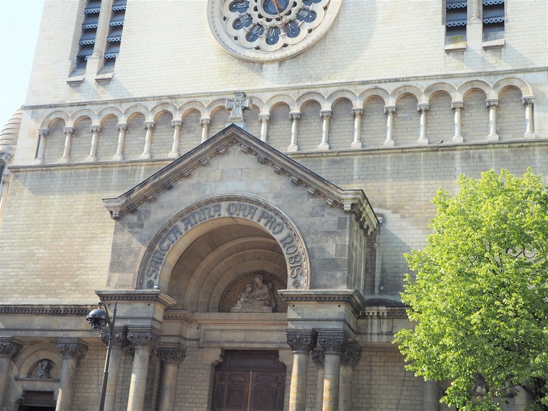 Eglise Sainte Anne de la Butte aux Cailles