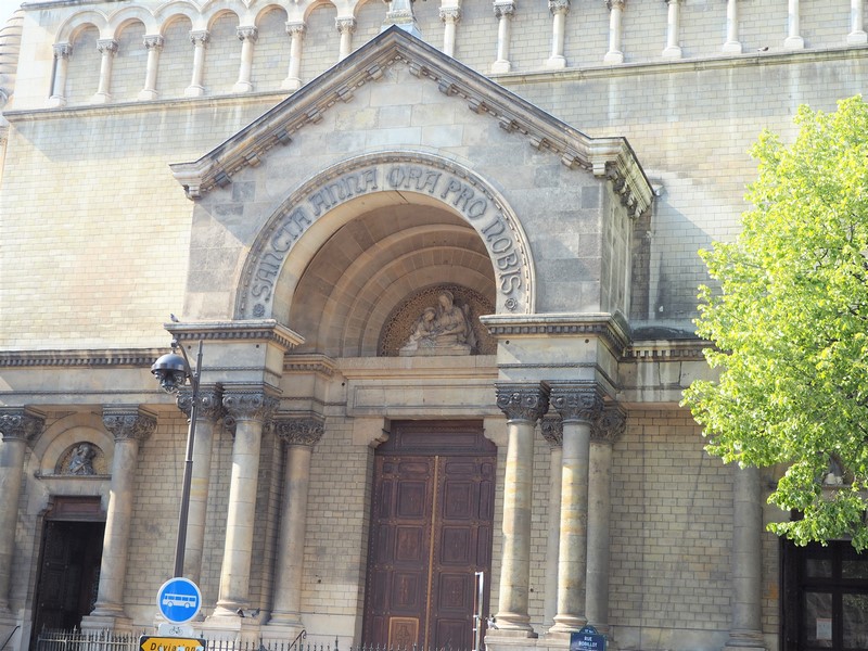 Eglise Sainte Anne de la Butte aux Cailles