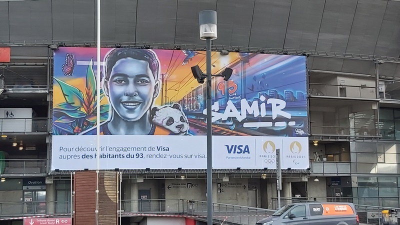 Du Street Art exposé sur le Stade de France