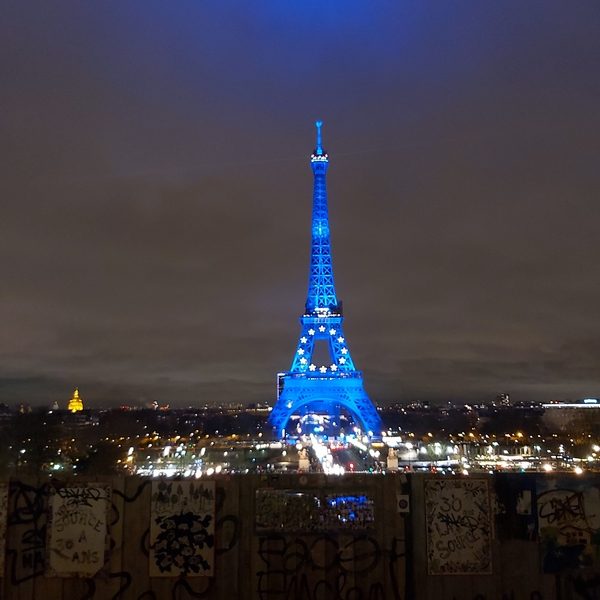 Tour Eiffel en bleu 