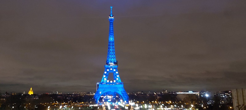 Tour Eiffel en bleu 