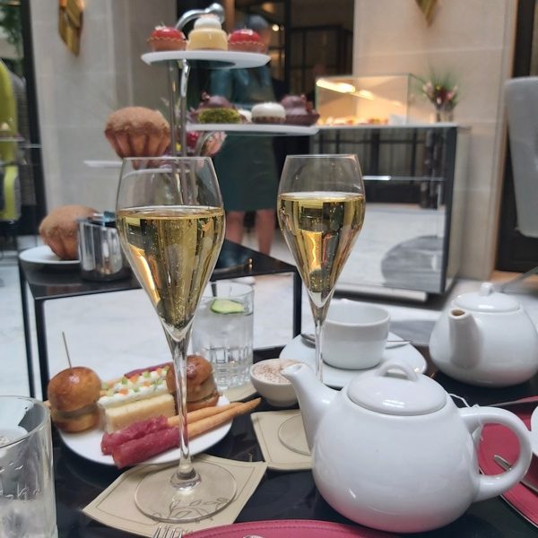L'Afternoon Tea du Burgundy Paris