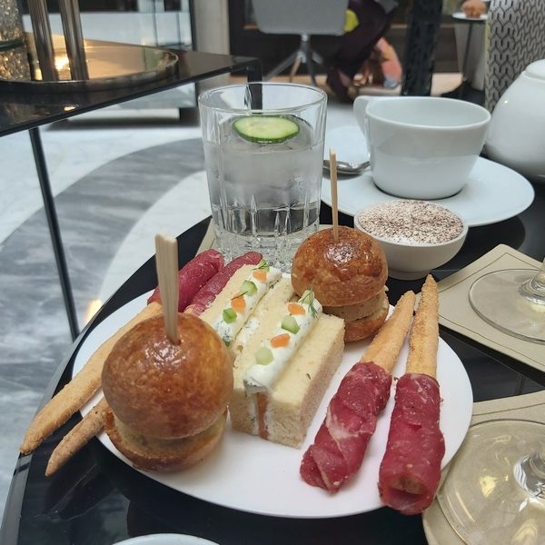 L'Afternoon Tea du Burgundy Paris