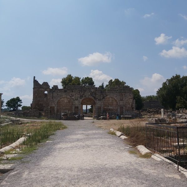 La cité antique de Perge