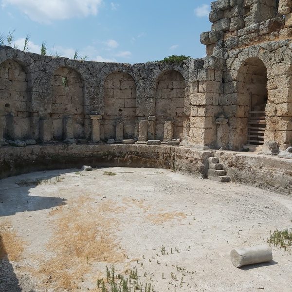 La cité antique de Perge