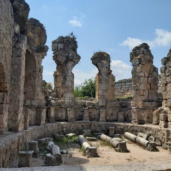 La cité antique de Perge